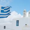 Die griechische Insel Mykonos ist für ihre weiß getünchten, würfelförmigen Kykladenhäuser bekannt.