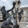 Die Wasserkunst hat Augsburg den Welterbe-Figur am Augustusbrunnen auf dem Rathausplatz