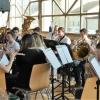 Das Jugendorchester Viva la Musica spielte unter Leitung von Manfred Braun in der Mehrzweckhalle Ellgau. 	