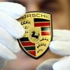 Porsche kauft die Werkzeugbausparte von Kuka.
