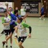 Tobi Böhm (am Ball) möchte mit den Handballern des BHC Königsbrunn dem Tabellenführer ein Bein stellen.