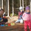 Vor fünf Jahren ist der Waldkindergarten Friedberg ins Leben gerufen worden. Diese Einrichtungen liegen im Trend. Jetzt bekommen auch Eurasburg und Adelzhausen eine solche.