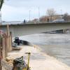 Die neue Unterführung an der Gänstorbrücke kommt voran. Der Trog ist bereits fertig betoniert. Radler und Fußgänger brauchen aber noch etwas Geduld: Der neue Weg entlang des Neu-Ulmer Donau-Ufers wird erst im Frühjahr nächsten Jahres fertig.