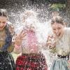 Frohe, nasse Ostern: Das Begießen der Frauen mit Wassereimern zählt in Ungarn zu den traditionellen Bräuchen.