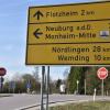 Eine Autofahrerin wollte von Monheim Richtung Wemding fahren und übersah einen Kreisverkehr. Sie hatte über ein Promille Atemalkohol.