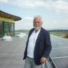 Setzt auf Solarenergie am Firmengebäude und fährt am liebsten elektrisch: Kurt Ludwig Nübling, zusammen mit Ute Leube Gründer von Primavera. 