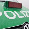Die Polizei sucht nach einem jungen Mann, der in Haldenwang am Montag gegen 15.30 Uhr eine Bank überfallen hat. Der Mann ist bewaffnet. Symbolbild
