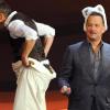 Showtime: Tom Hanks und Markus Lanz bei «Wetten, dass..?». Foto: Ingo Wagner dpa
