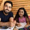 Familienvater Hamed Abasi aus Afghanistan hat vor Kurzem seine Ausbildung zum Fahrzeuglackierer abgeschlossen. Mit seiner Frau und seinen Töchtern lebt er im Ellinor-Holland-Haus.