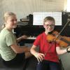 Lilli Fülling (Klavier) und Leo Baldauf (Geige)  haben den Regionalwettbewerb von "Jugend musiziert" in ihrer Altersklasse gewonnen.
