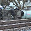 Auf einem Bahnübergang im Sontheim sind an Silvester zwei Autoinsassen von einem Zug erfasst und getötet worden.