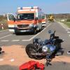 Ein 59 Jahre alter Motorradfahrer ist bei einem Unfall bei Hainsfarth schwer verletzt worden. 	