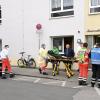 Zahlreiche ehrenamtliche Helferinnen und Helfer waren im Einsatz, um die Bewohner des Pflegeheims Ebnerstraße zu verlegen.