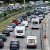 Der ADAC erwartet am kommenden Wochenende mehr Staus auf Bayerns Autobahnen. Vor allem in der Nord-Süd-Richtung ist mit Verzögerungen zu rechnen.