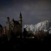 Auch das Schloss Neuschwanstein nahm 2024 an der "Earth Hour" teil. Wann findet die Aktion 2025 statt? Hier erfahren Sie es.