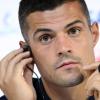 Der Schweizer Kapitän Granit Xhaka im Gespräch mit der Presse.