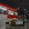 Bier am Hauptbahnhof: An den Bahnsteigen und im Gebäude ist das in München schon seit 2016 tabu. Nun gilt auch ein komplettes Alkoholverbot rund um den Hauptbahnhof.