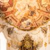 Wer die Margaretenkapelle im Kloster Maria Medingen heute anschaut, kann sich kaum vorstellen, dass sie durch den verheerenden Brand im Juli 2015 zerstört und das Deckenfresko zur Hälfte heruntergebrochen war. Für die Restaurierung bekamen die Schwestern nun die Bayerische Denkmalschutzmedaille.