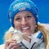 Vanessa Hinz mit der Silbermedaille, die Sie in der letzten Saison bei der Biathlon-WM in Antholz gewann. Wann die Biathlon-WM 2021 in Pokljuka live im TV und Stream zu sehen sein wird, auf ARD oder ZDF, das erfahren Sie hier. 