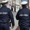 Seit Mittwoch gelten in Bayern neue Corona-Regeln. Sie werden von der Polizei in Nördlingen verstärkt kontrolliert. 