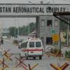 Bei einem Angriff auf einen pakistanischen Luftwaffenstützpunkt sind in der Nacht zum Donnerstag acht Menschen ums Leben gekommen.