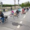 Bei einer Fahrrad-Demo zur Verkehrswende in Augsburg fuhren am Sonntag rund 250 Teilnehmer mit. 