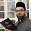 Der Augsburger Imam Mohammad Luqman Shahid leitet seit 2019 die Bait-un-Naseer-Moschee in Augsburg-Oberhausen.                       