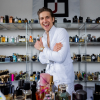 Jeremy Fragrance ist Parfum-Influencer und Unternehmer mit 6,6 Millionen Followern auf TikTok.