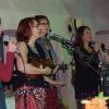 Die Band „Shalamazl“ – das sind fünf Frauen aus dem Landkreis. In Munningen begeisterten sie ihre Zuhörer in der Ziegelmühle vor allem mit ihren Hits wie „Grumbiera reiba“. 	
