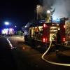Die Freiwillige Feuerwehr Oettingen war am Sonntagabend mit rund 35 Einsatzkräften vor Ort. 	