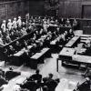 Am 20. November 1945 fand die Eröffnungssitzung des Internationalen Militärgerichts in Nürnberg statt. Bei den Prozessen saßen führende Vertreter des NS-Regimes auf der Anklagebank.