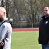 Das Schwabmünchner Trainerduo Christian Wanner (links) und Markus Hanisch erwartet von seiner Mannschaft mindestens einen Punkt, damit der Klassenerhalt in trockenen Tüchern ist. 	