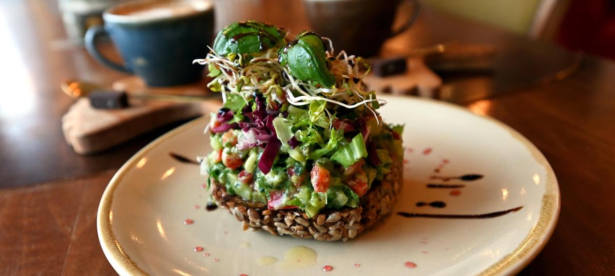 Avocado-Toast, pochiertes Ei oder Weißwurst: Hier lässt es sich in Ingolstadt besonders gut frühstücken