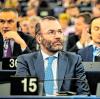 Es läuft gerade nicht rund für den Chef der konservativen EVP-Fraktion im europäischen Parlament: Manfred Weber steht in der Kritik. 