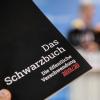 Das Schwarzbuch 2019/20 wurde am Dienstagvormittag vorgestellt - die Stadt Landsberg liefert dabei keinen Lesestoff zu Steuerverschwendungsfällen. ein umstrittenes Bauvorhaben der Stadt war jedoch an den Steuerzahlerbund gemeldet worden.