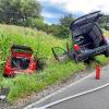 Bei einem Unfall nahe Inchenhofen stießen am Donnerstagabend ein VW-Bus und ein Auto zusammen. Sowohl der Fahrer des VW-Busses als auch der Fahrer des Autos und drei Insassinnen wurden verletzt.