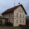 Die alte Schule in Eurasburg weicht jetzt einem Gemeindezentrum mit Büros und Wohnungen. 