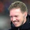 Julian Nagelsmann (01.07.2021 bis 24.03.2023): Nach einem 1:2 bei Bayer Leverkusen nach zuvor vier Siegen rutscht der FC Bayern auf Platz zwei der Bundesliga ab. Die damaligen Bosse Kahn und Salihamidzic  trennen sich daraufhin von Nagelsmann, der einen Vertrag bis 2026 hatte.