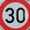 Auf einem Abschnitt der Hauptstraße in Kaisheim soll bald Tempo 30 gelten.