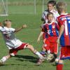 Die Fuchstaler (weiße Trikots) haben sich gegen die jungen Bayern prima geschlagen, was die 0:1-Niederlage bestätigt. 
