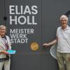Elisabeth Hoste und Geert Bourgeois aus Westflandern waren von der Elias-Holl-Sonderausstellung sehr angetan.