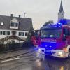 Starker Regen setzte am Donnerstagabend in Wertingen und Roggden Straßen und Keller unter Wasser. Die Feuerwehr war mehrfach im Einsatz.