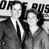 George Bush 1960 mit seiner Frau Barbara, mit der er 73 Jahre lang verheiratet war. 