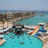 Blick auf die Hotelanlagen in Hurghada, an deren Strand ein Attentäter zwei deutsche Frauen mit einem Messer attackierte und tötete.