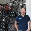 Anton Steinhart betreibt in Mering den Fahrradladen „Toni´s Radleck“.  	