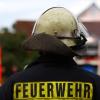 Ein Brand im Dachgeschoss eines Mehrfamilienhauses löste einen großen Feuerwehreinsatz in Amberg aus.