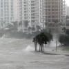 Wellen schlagen in Miami an die Uferdämme. Hurrikan "Irma" hat Florida erreicht und dürfte für große Schäden sorgen.