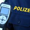 Bei einem Verkehrsunfall am Kreisverkehr zwischen Burgau und Röfingen ist am Samstag, 8. Juli, ein Radfahrer verletzt worden.