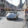 Die Maximilianstraße in Augsburg stand am Sonntag im Zeichen der Fuggerstadt Classic. Dort gab es über hundert Oldtimer zu bestaunen.