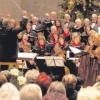 Unter der Leitung von Josef Hauber bot der Gesangverein Liederkranz in der Kirche Zur Göttlichen Vorsehung ein beeindruckendes Adventskonzert.  